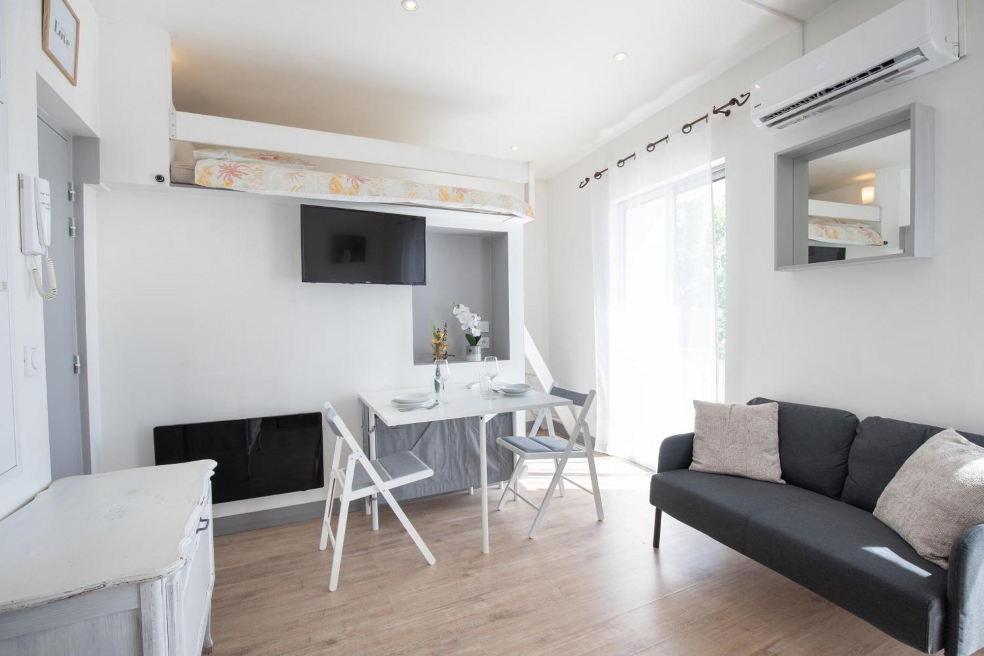 Appartamento Le Partage Des Eaux - 4 Couchages - Hypercentre - Clim - Wifi LʼIsle-sur-la-Sorgue Esterno foto