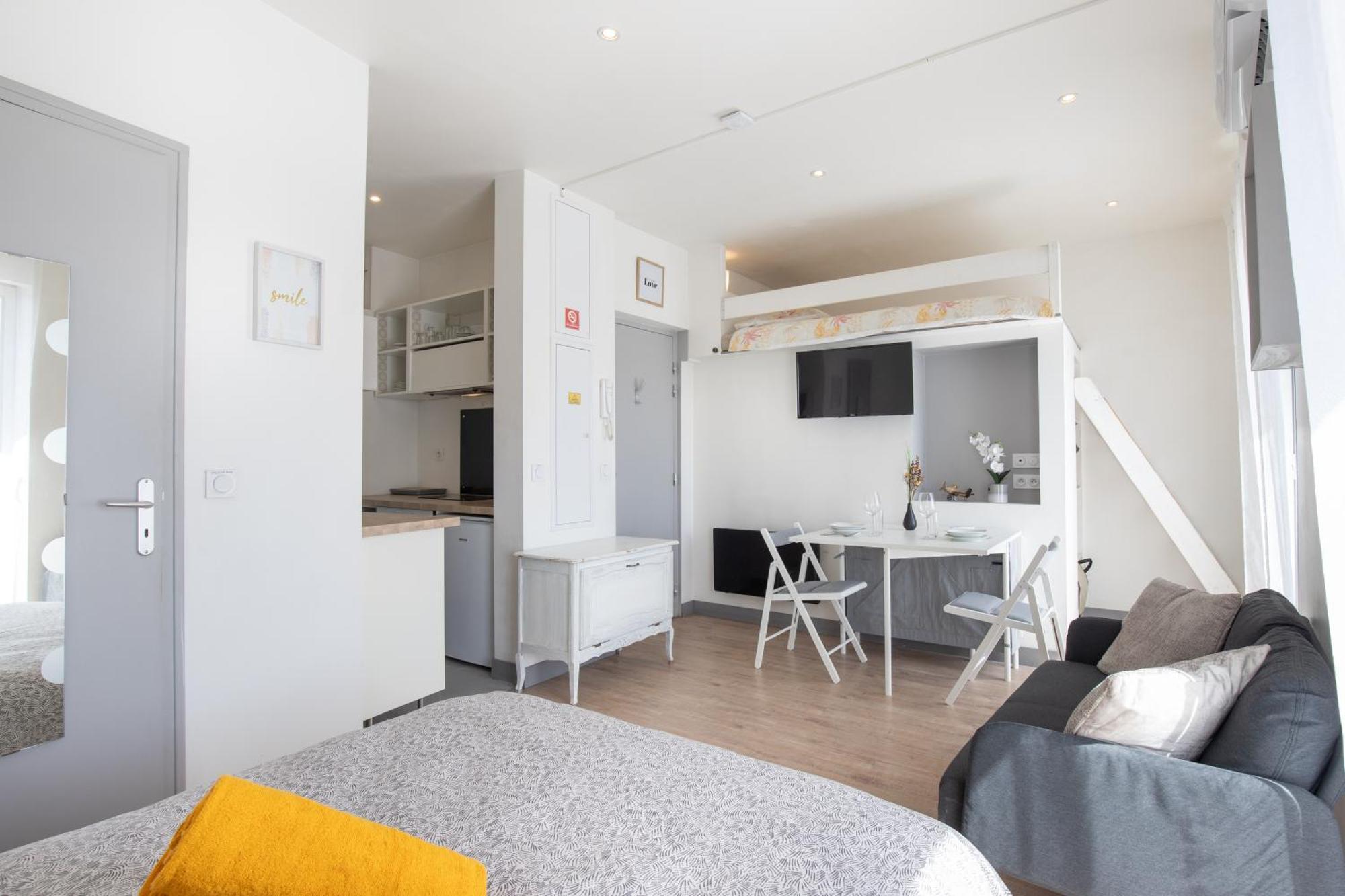 Appartamento Le Partage Des Eaux - 4 Couchages - Hypercentre - Clim - Wifi LʼIsle-sur-la-Sorgue Esterno foto