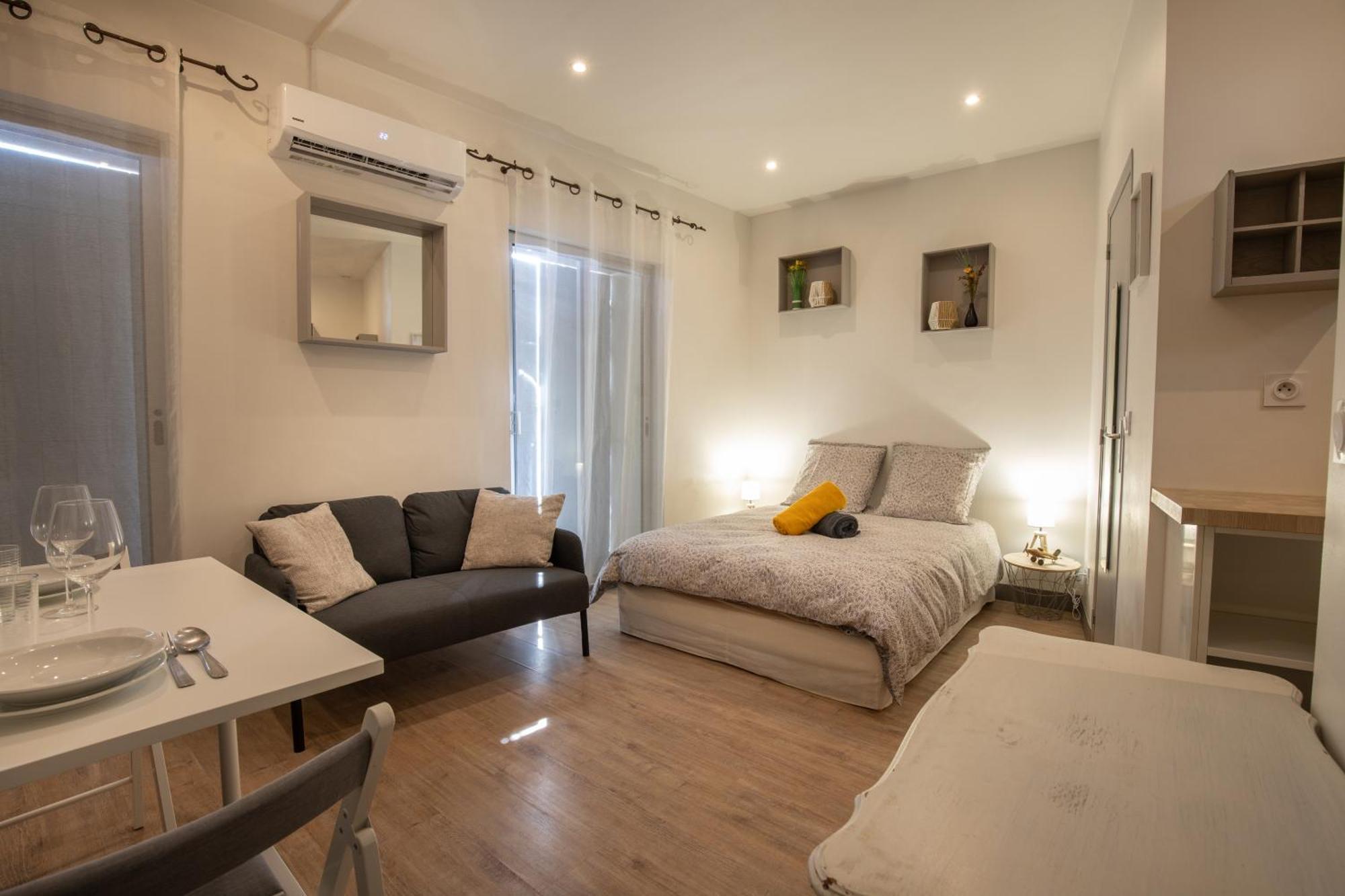 Appartamento Le Partage Des Eaux - 4 Couchages - Hypercentre - Clim - Wifi LʼIsle-sur-la-Sorgue Esterno foto